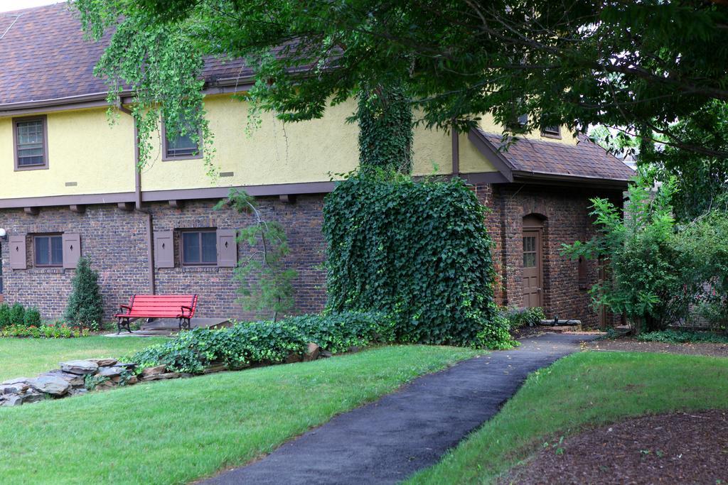 Rutgers University Inn And Conference Center New Brunswick Exterior photo